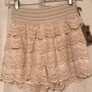 Cream lace shorts